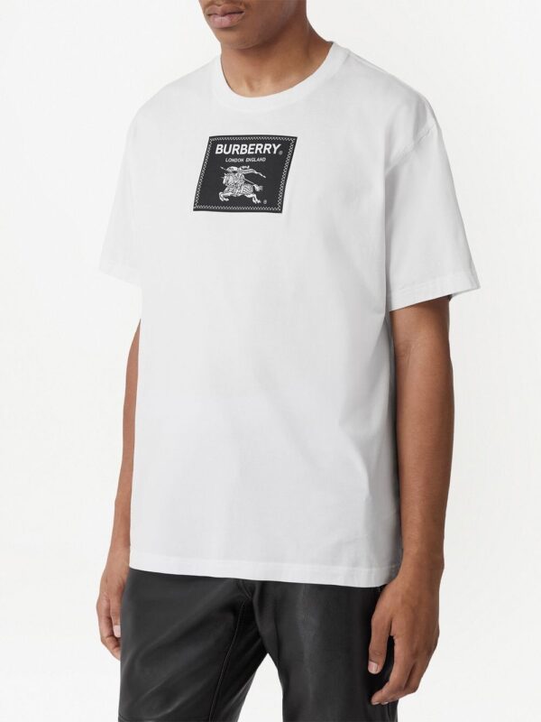 ⁦EKD appliqué T-shirt⁩ - الصورة ⁦2⁩