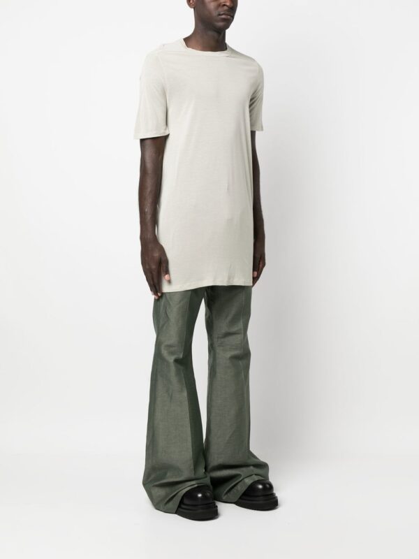 ⁦crew neck long-length T-shirt⁩ - الصورة ⁦2⁩