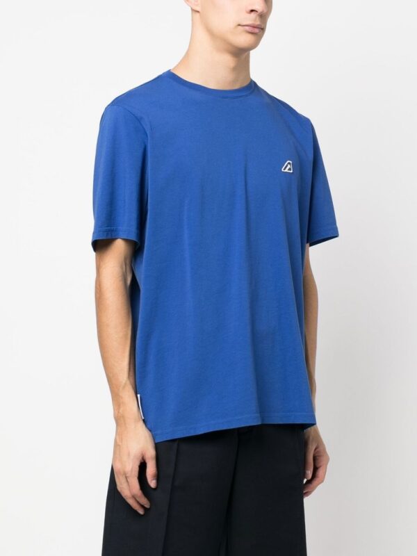 ⁦chest logo-patch detail T-shirt⁩ - الصورة ⁦2⁩