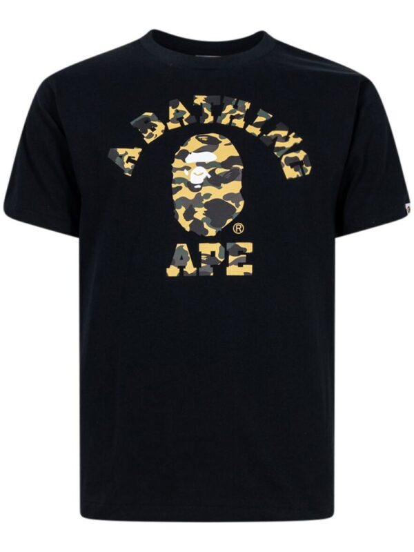 ⁦1st Camo College T-Shirt⁩ - الصورة ⁦4⁩