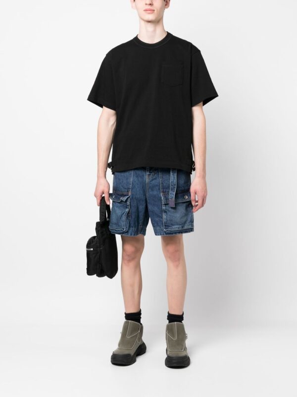 ⁦buckled short-sleeve T-shirt⁩ - الصورة ⁦3⁩