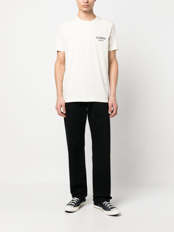 ⁦embroidered-logo detail T-shirt⁩ - الصورة ⁦4⁩