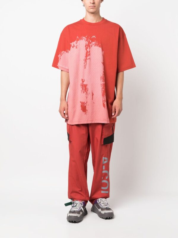 ⁦brush stroke-print T-shirt⁩ - الصورة ⁦4⁩
