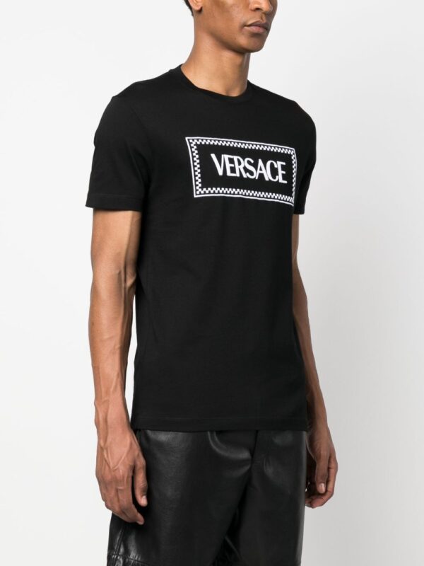 ⁦90s Logo embroidered T-shirt⁩ - الصورة ⁦2⁩