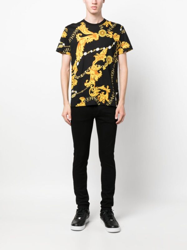 ⁦Barocco-print cotton T-shirt⁩ - الصورة ⁦3⁩