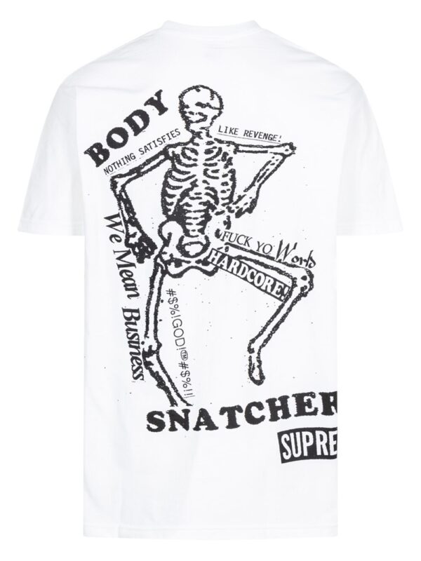 ⁦Body Snatchers "White" T-shirt⁩ - الصورة ⁦2⁩