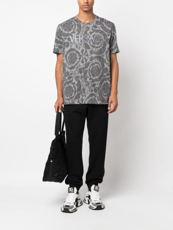 ⁦Barocco Silhouette T-shirt⁩ - الصورة ⁦4⁩