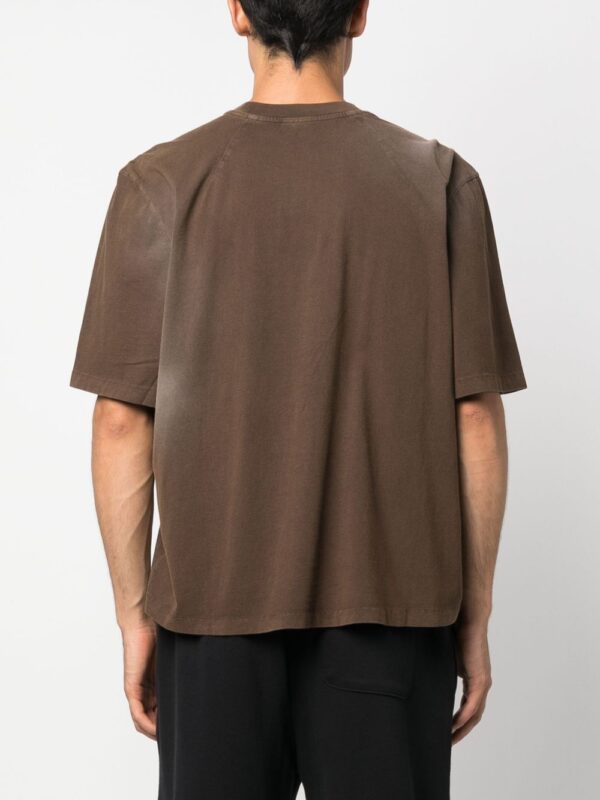 ⁦bleached-effect organic-cotton T-shirt⁩ - الصورة ⁦2⁩