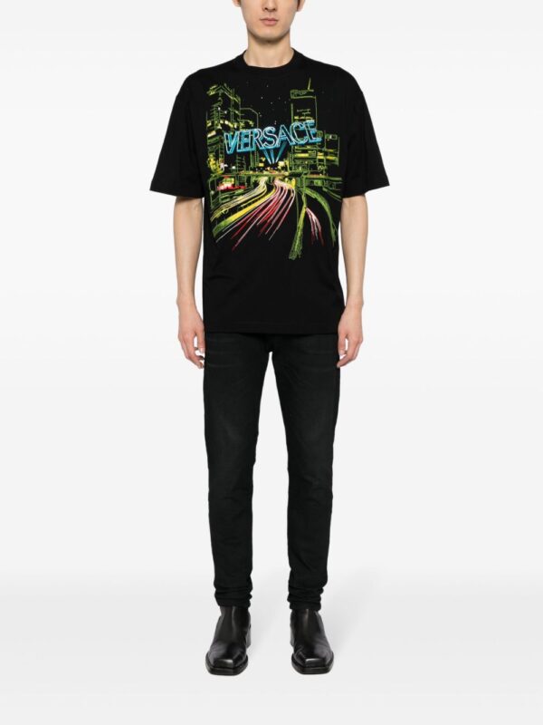 ⁦City Lights embroidery T-shirt⁩ - الصورة ⁦3⁩