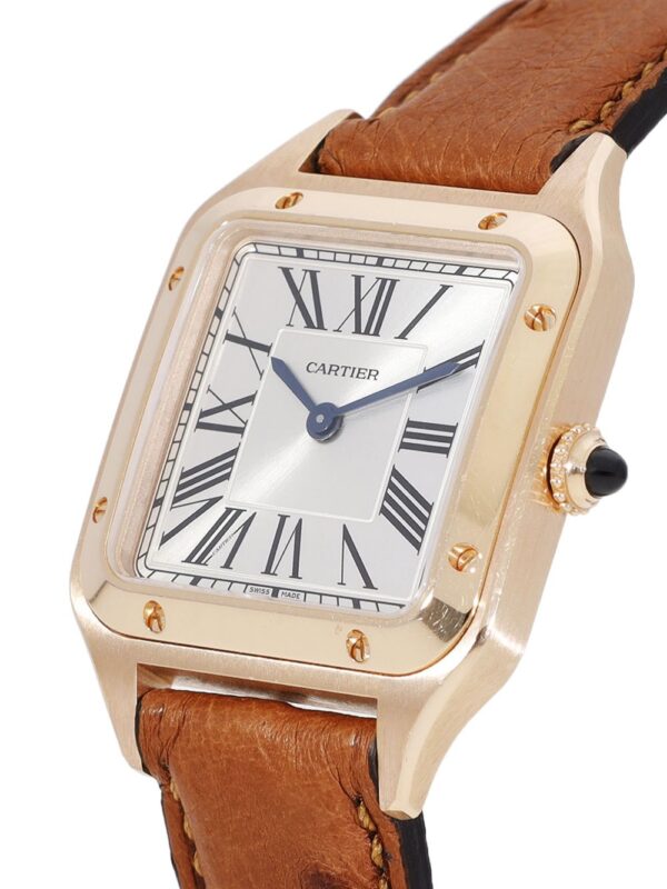 ⁦Cartier ساعة 'سانتوس دومون' كلاسيكية 38 ملم 2022⁩ - الصورة ⁦4⁩