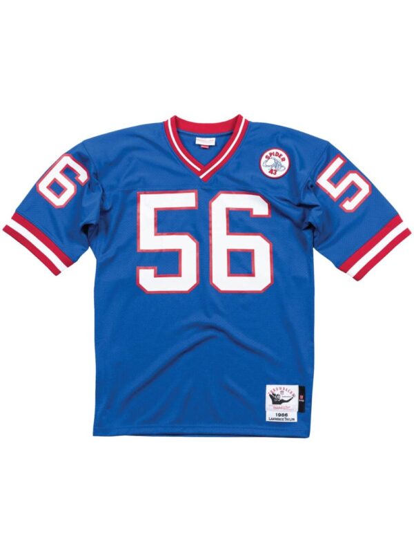 ⁦"NFL New York Giants 1986 Lawrence Taylor" authentic jersey⁩ - الصورة ⁦4⁩