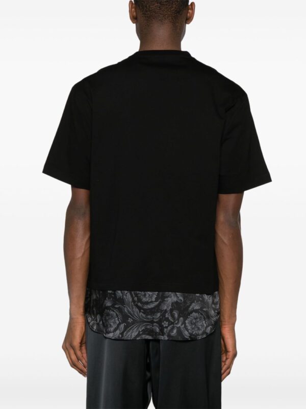 ⁦Barocco-print cotton T-shirt⁩ - الصورة ⁦2⁩