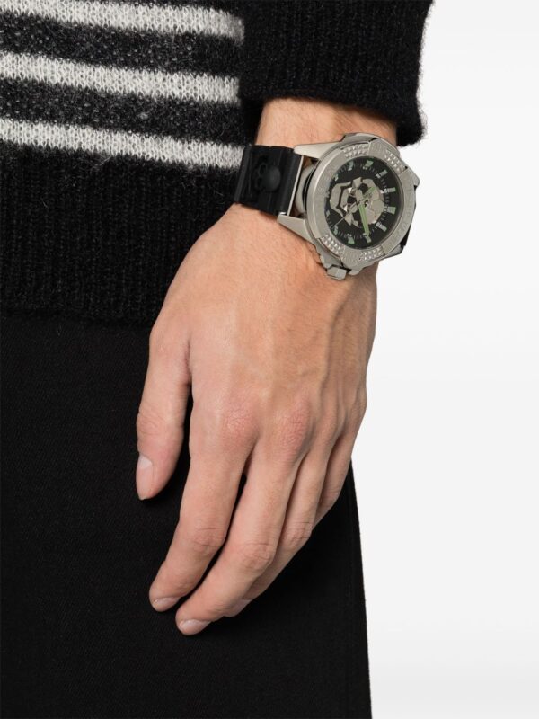 ⁦Philipp Plein ساعة 'ذا سكال' 44 ملم⁩ - الصورة ⁦3⁩