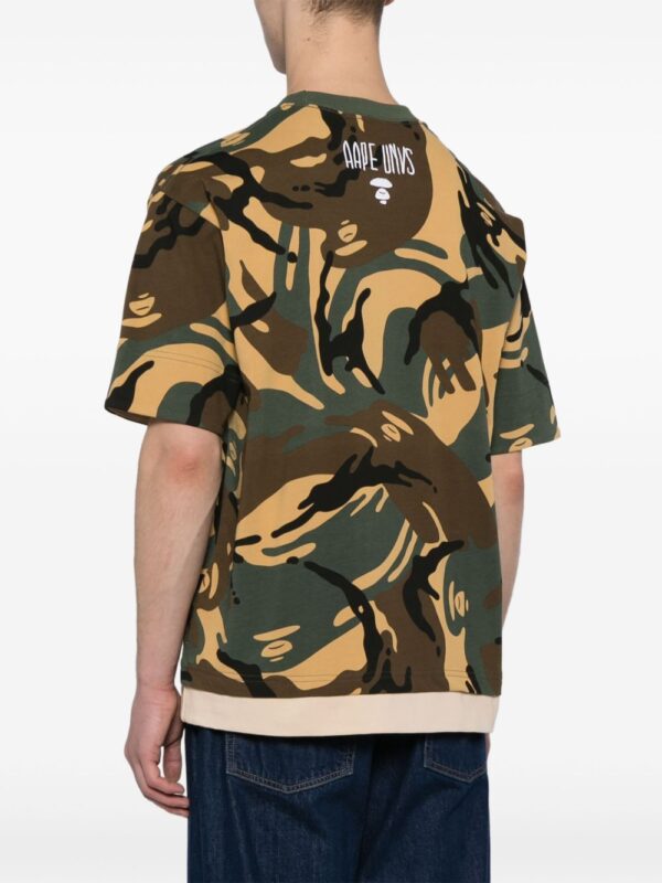 ⁦camouflage-print cotton T-shirt⁩ - الصورة ⁦2⁩