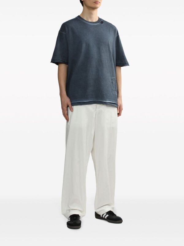 ⁦distressed cotton T-shirt⁩ - الصورة ⁦2⁩