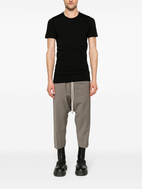 ⁦Basic organic cotton T-shirt⁩ - الصورة ⁦3⁩