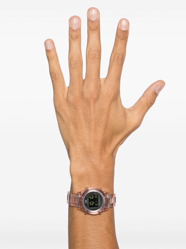 ⁦Daniel Wellington ساعة 'ريترو ديجيتال' 36 ملم⁩ - الصورة ⁦4⁩
