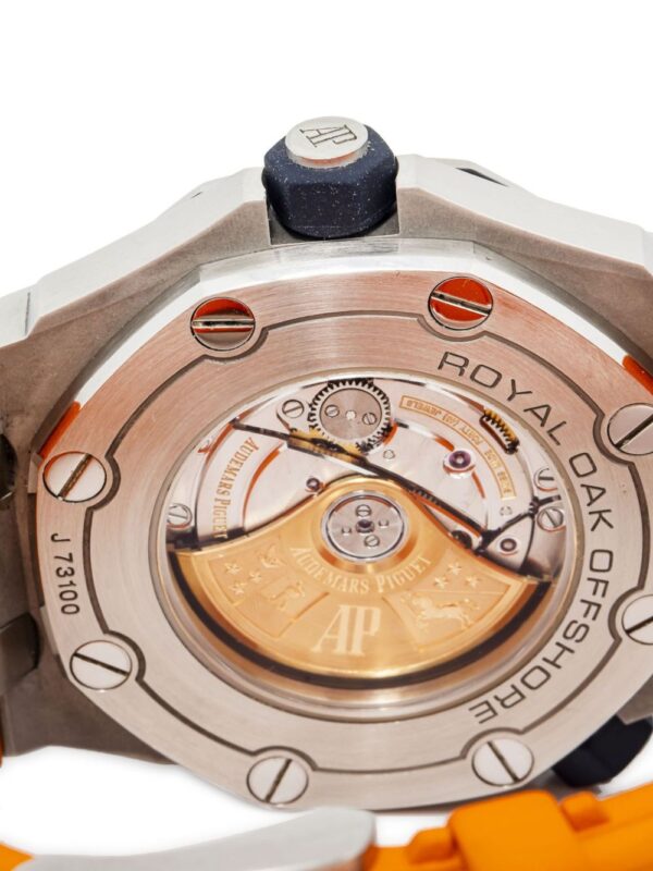 ⁦Audemars Piguet ساعة 'رويال أوك أوفشور دايفر' كلاسيكية 42 ملم⁩ - الصورة ⁦4⁩