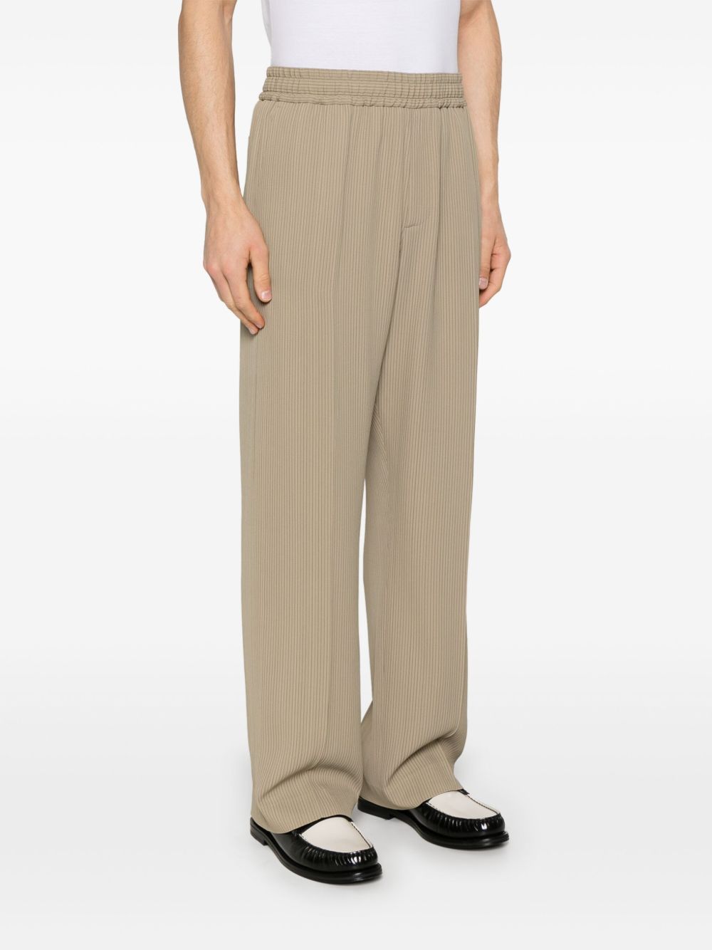 بنطال ‘إيفان’