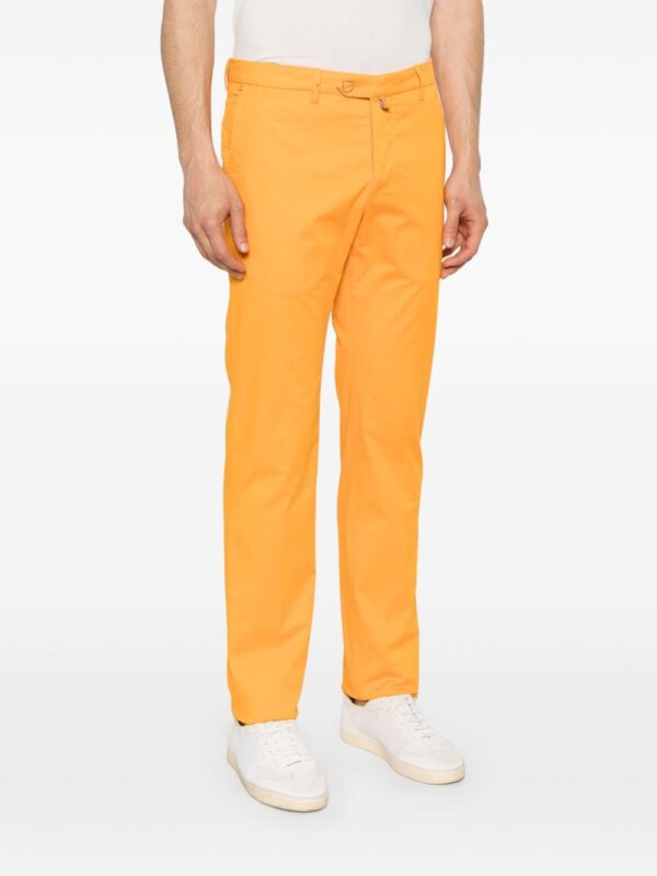 ⁦cotton chinos⁩ - الصورة ⁦3⁩