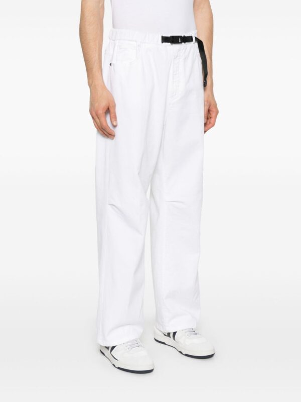 belted trousers