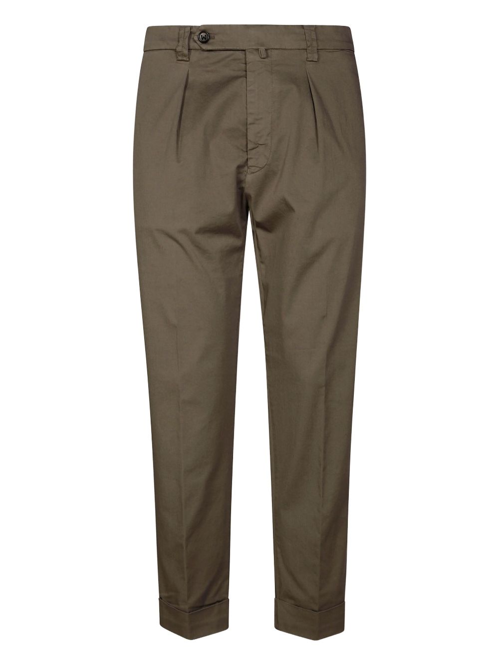 pleated trousers