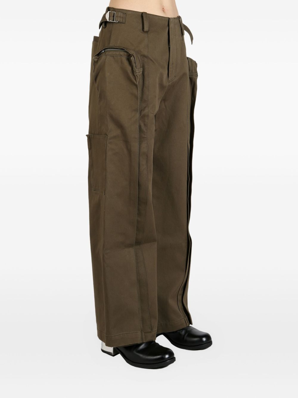 maxi-pouch pocket trousers